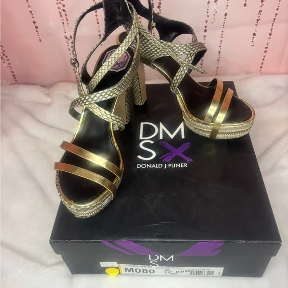 Donald J. Pliner Gold and Black Heels - Picture 1 of 15